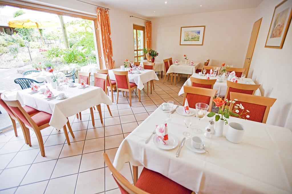 Hotel Gasthof Engel Appenweier Esterno foto